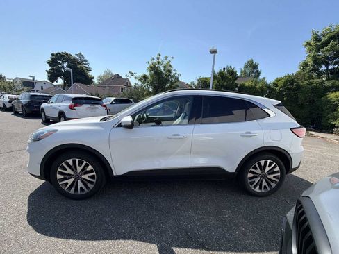 Used 2020 Ford Escape Titanium w/ Titanium Premium Package 2.0 AWD/4WD image 7