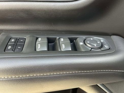 Used 2021 Chevrolet Tahoe Z71 image 27