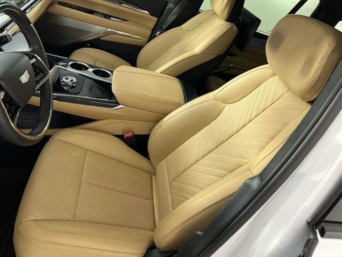 Used 2025 Cadillac Escalade IQ Sport 2 w/ LPO, ONYX Package AWD/4WD image 20