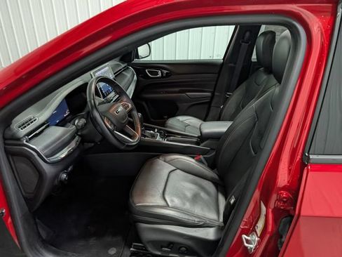 Used 2022 Jeep Compass Limited w/ (RED) Package AWD/4WD image 16