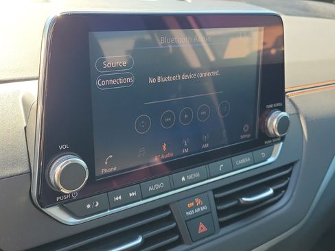 Used 2021 Nissan Altima 2.5 SR w/ SR Premium Package image 27