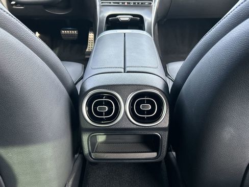Used 2024 Mercedes-Benz C 300 Sedan image 22
