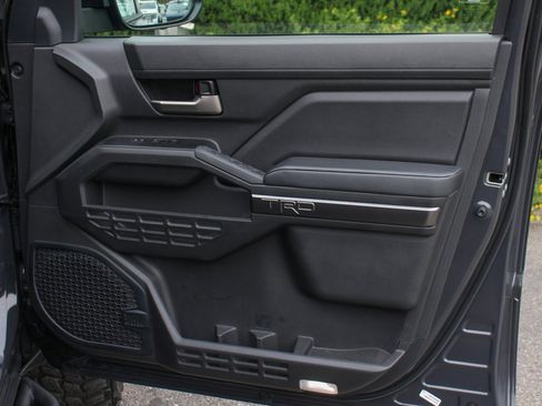 Used 2024 Toyota Tacoma TRD Sport image 43