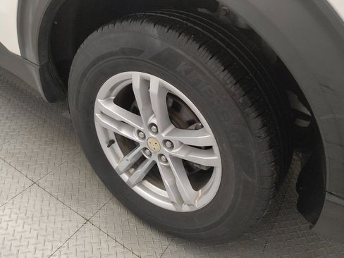 Used 2022 Ford Explorer XLT AWD/4WD image 31