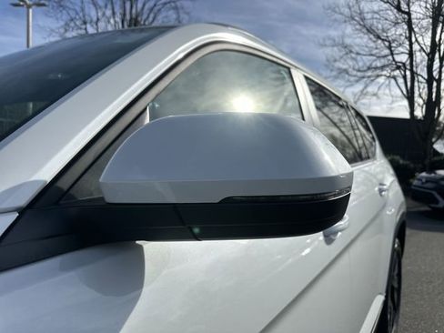 New 2026 Volkswagen Atlas SE image 10