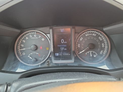 Used 2017 Toyota Tacoma TRD Pro AWD/4WD image 10