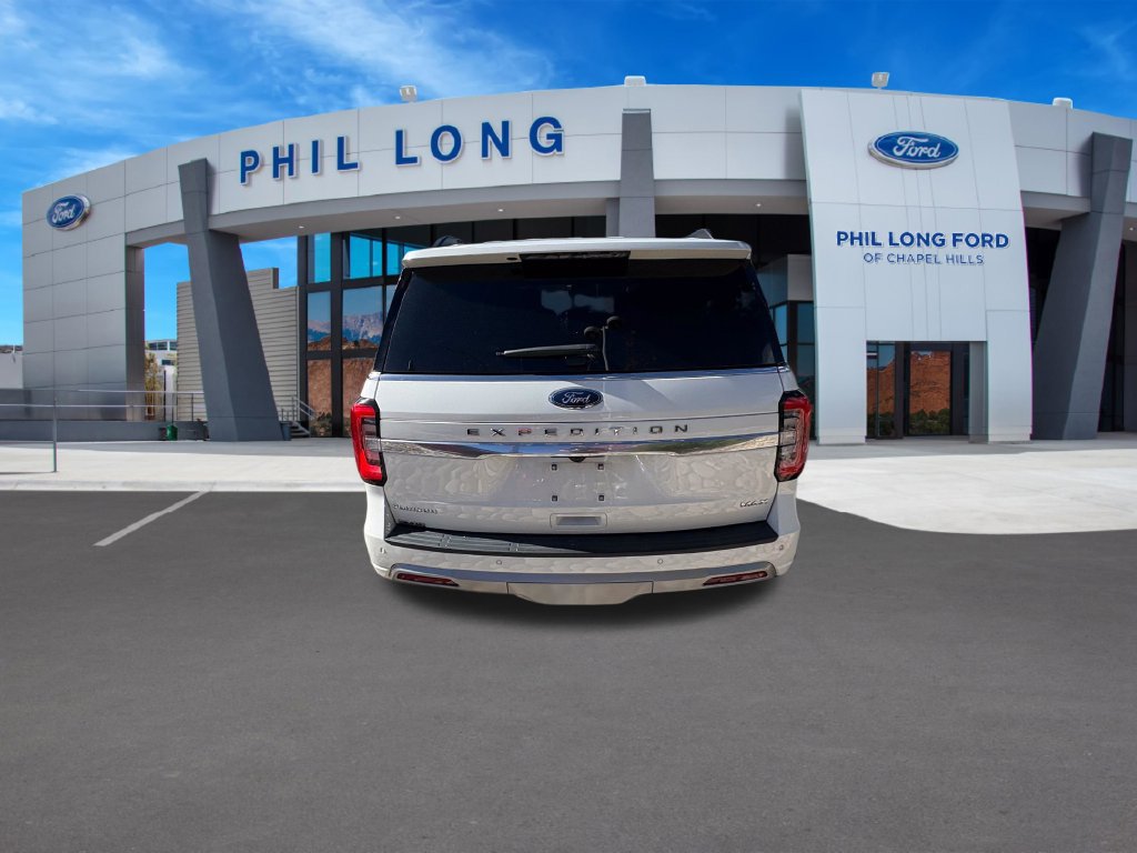 Used 2024 Ford Expedition Max Platinum AWD/4WD image 4