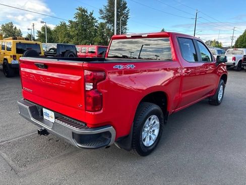 Used 2025 Chevrolet Silverado 1500 LT w/ Work Truck Package AWD/4WD image 5