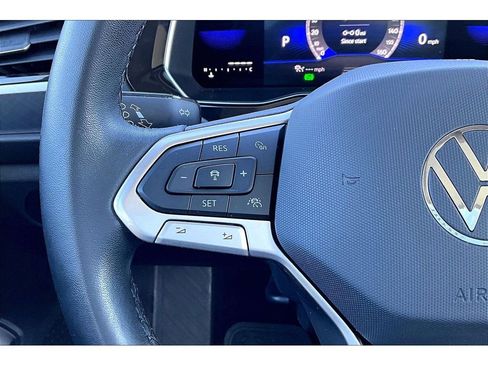 Used 2023 Volkswagen Jetta SE image 10