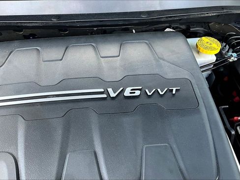 Used 2020 Jeep Cherokee Limited w/ Trailer Tow Group AWD/4WD image 31