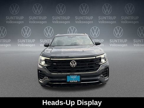 Used 2024 Volkswagen Atlas Cross Sport SEL R-Line AWD/4WD image 9