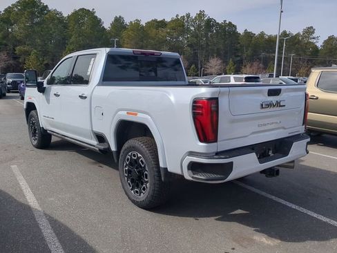 New 2026 GMC Sierra 2500 Denali Ultimate image 8