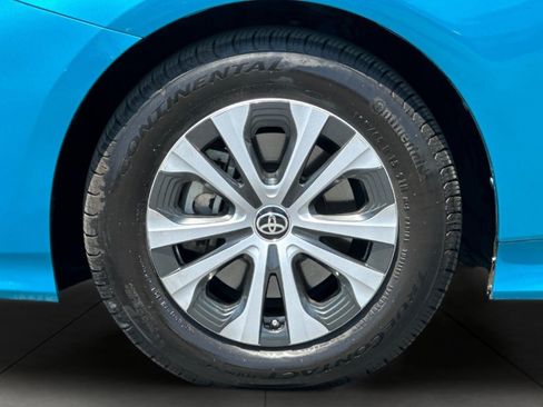 Used 2020 Toyota Prius Prime LE FWD image 25