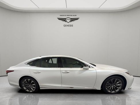Used 2022 Lexus LS 500 AWD w/ Luxury Package image 6