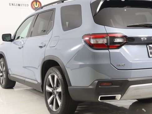Used 2023 Honda Pilot Touring image 25