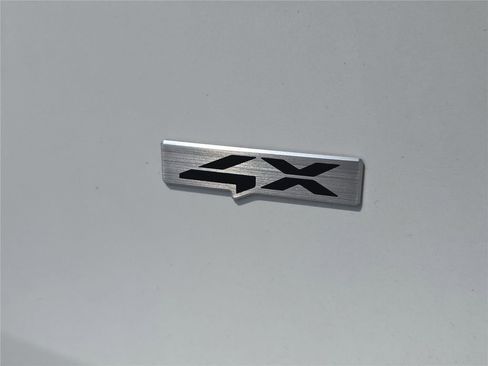 Used 2024 Kia Seltos SX AWD/4WD image 6