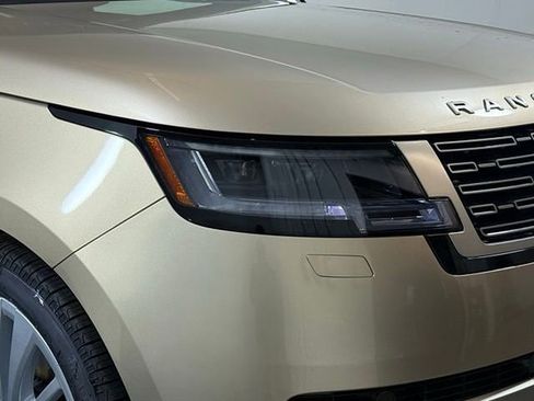 New 2026 Land Rover Range Rover SE image 15