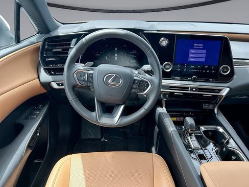 Used 2025 Lexus RX 350 FWD w/ Technology Package image 21