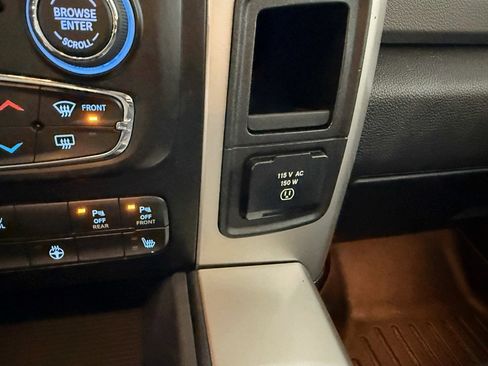 Used 2017 RAM 1500 Big Horn image 26