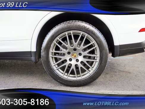 Used 2017 Porsche Cayenne Platinum Edition AWD/4WD image 37