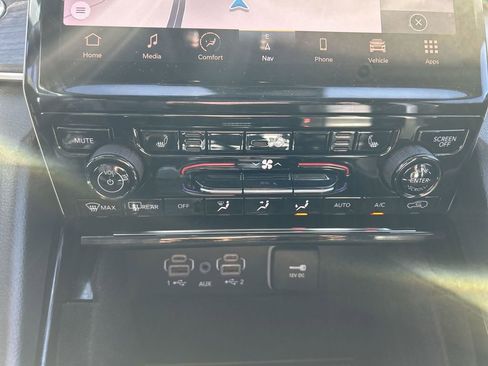 Used 2021 Jeep Grand Cherokee L Limited image 25