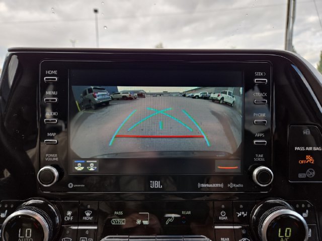 Used 2020 Toyota Highlander Limited AWD/4WD image 30