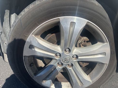 Used 2012 Toyota Highlander Limited w/ Tow Pkg image 13