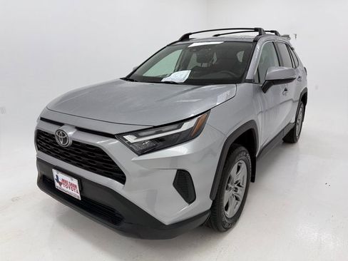 Used 2024 Toyota RAV4 XLE image 4