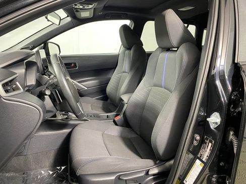 Certified 2024 Toyota Corolla Cross AWD Hybrid w/ Moonroof Package image 10