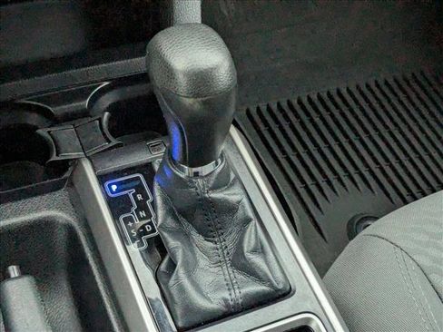 Used 2021 Toyota Tacoma SR5 image 12