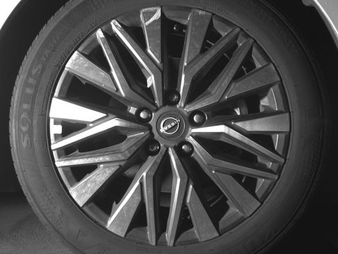 Used 2025 Nissan Altima 2.5 SV FWD image 13