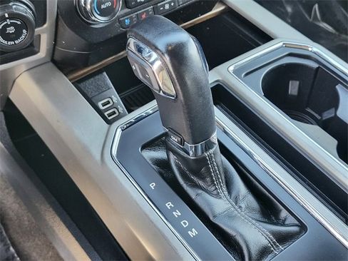 Used 2020 Ford F150 Lariat image 29