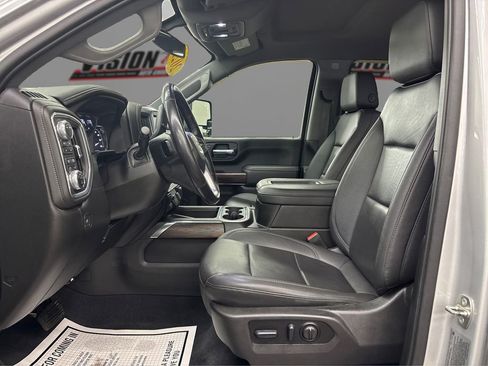 Used 2022 GMC Sierra 3500 SLT w/ SLT Preferred Package AWD/4WD image 9