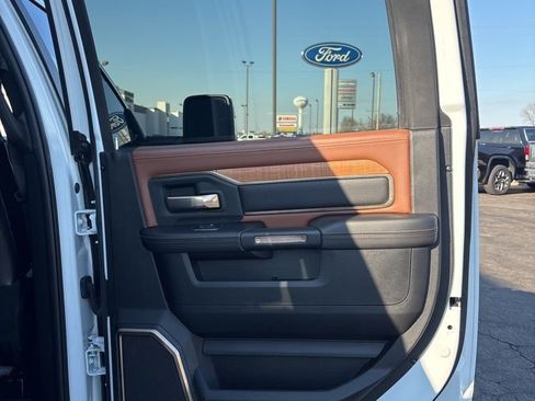 Used 2024 RAM 3500 Limited w/ Safety Group image 36