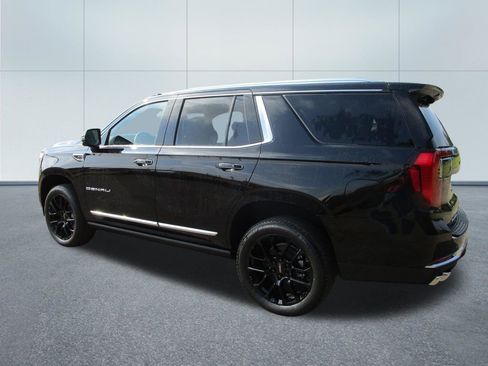 New 2026 GMC Yukon Denali w/ Denali Reserve Package image 3