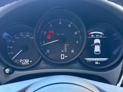 Used 2022 Porsche Macan AWD/4WD image 19