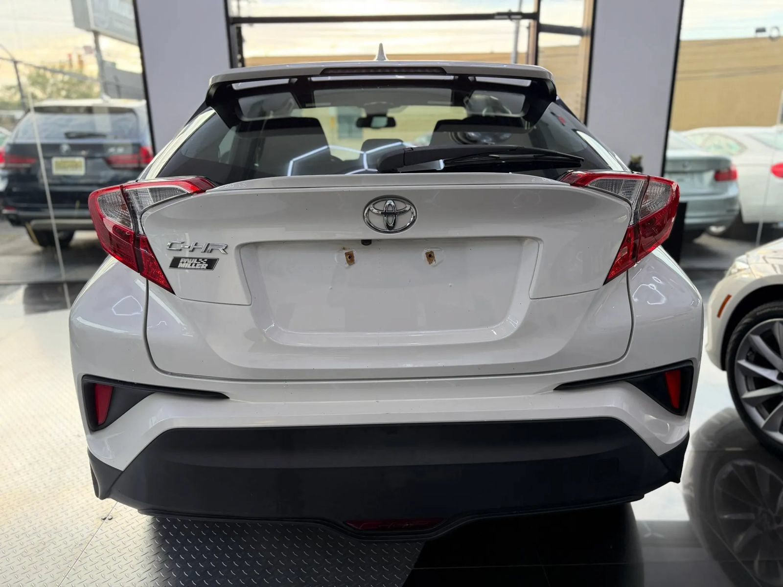 Used 2018 Toyota C-HR XLE FWD image 15