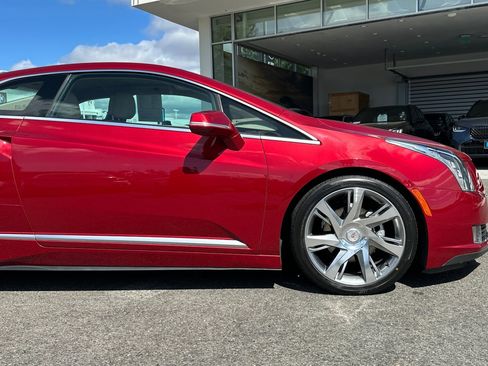 Used 2014 Cadillac ELR w/ Luxury Package FWD image 35