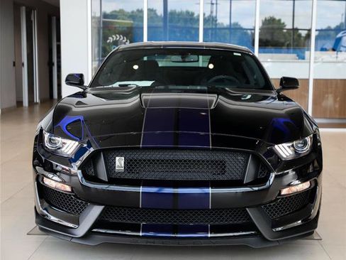 Certified 2019 Ford Mustang Shelby GT350 w/ Technology Package RWD image 1