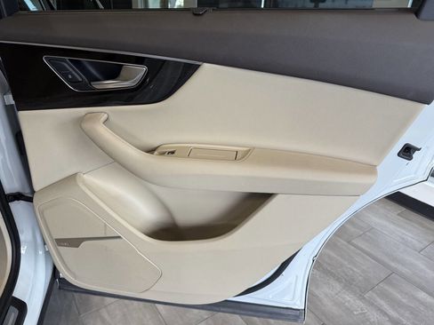 Used 2017 Audi Q7 3.0T Premium Plus image 45