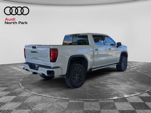 Used 2022 GMC Sierra 1500 Denali Ultimate AWD/4WD image 5