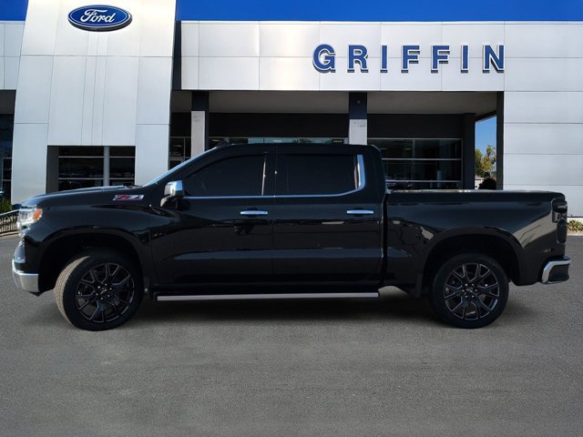 Used 2025 Chevrolet Silverado 1500 LTZ AWD/4WD image 10