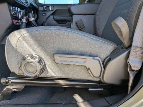 New 2026 Jeep Gladiator Rubicon w/ Safety Group image 20