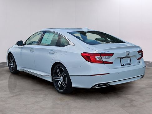 Certified 2021 Honda Accord Touring image 32