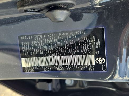 Used 2024 Toyota Corolla SE FWD image 14