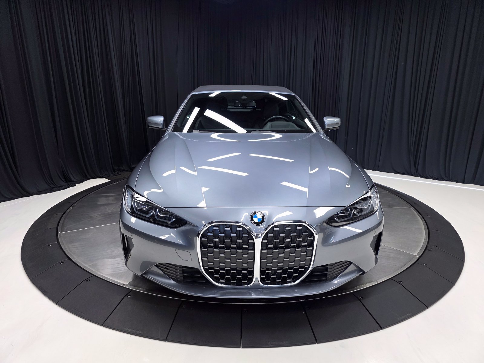 Used 2022 BMW 430i xDrive Convertible w/ Premium Package AWD/4WD image 7
