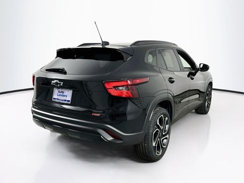 Used 2025 Chevrolet Trax RS FWD image 5