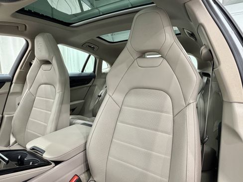 New 2026 Porsche Panamera 4 image 5