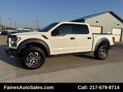 Used 2017 Ford F150 Raptor image 5