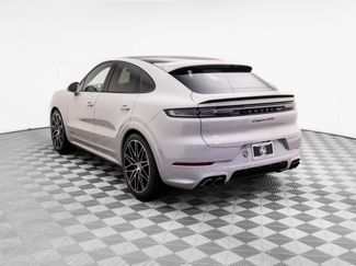 New 2026 Porsche Cayenne GTS video 3